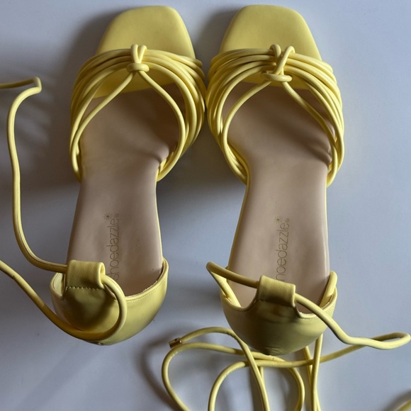 Heeled Sandals. Size US 9.5. Brand new. - Picture 8 of 13